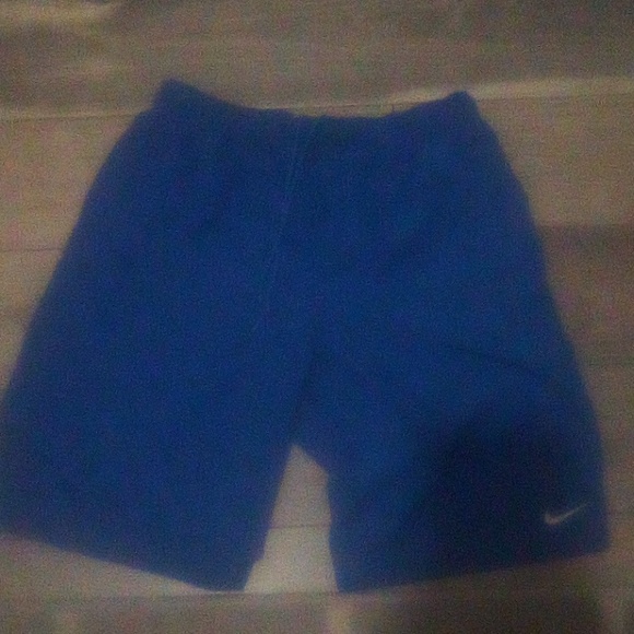 Nike Shorts Medium With A Pocket on the right butt cheek - Picture 5 of 5